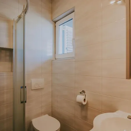 Zweistoeckiges Dany By Interhome Vakantiehuis *