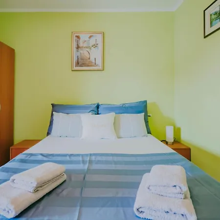 Vakantiehuis Zweistoeckiges Dany By Interhome *